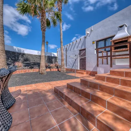 Salaria - Jacuzzi And Private Pool Playa Blanca (Lanzarote)