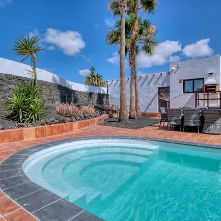 Salaria - Jacuzzi And Private Pool Villa